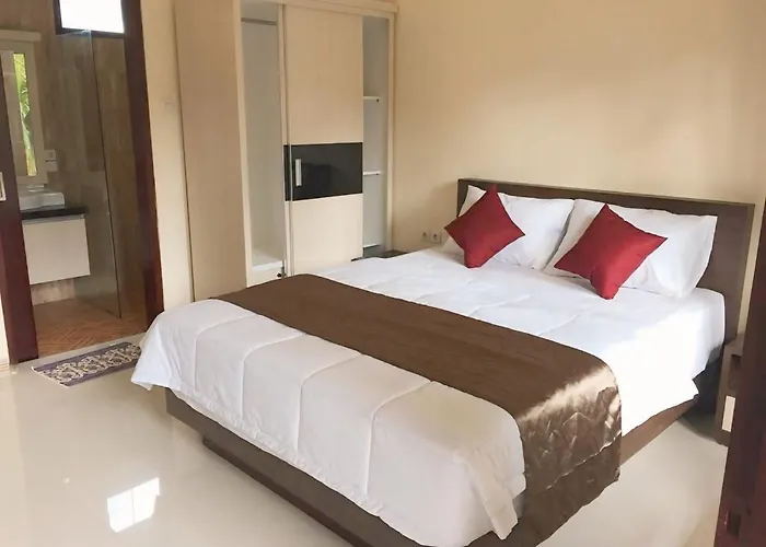 Pineapple House Guest house *